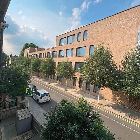 Double Bedroom In Clapham ロンドン エクステリア 写真